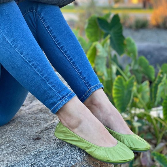 Oil Tanned Avocado Storehouse Flats - Picture 9 of 10